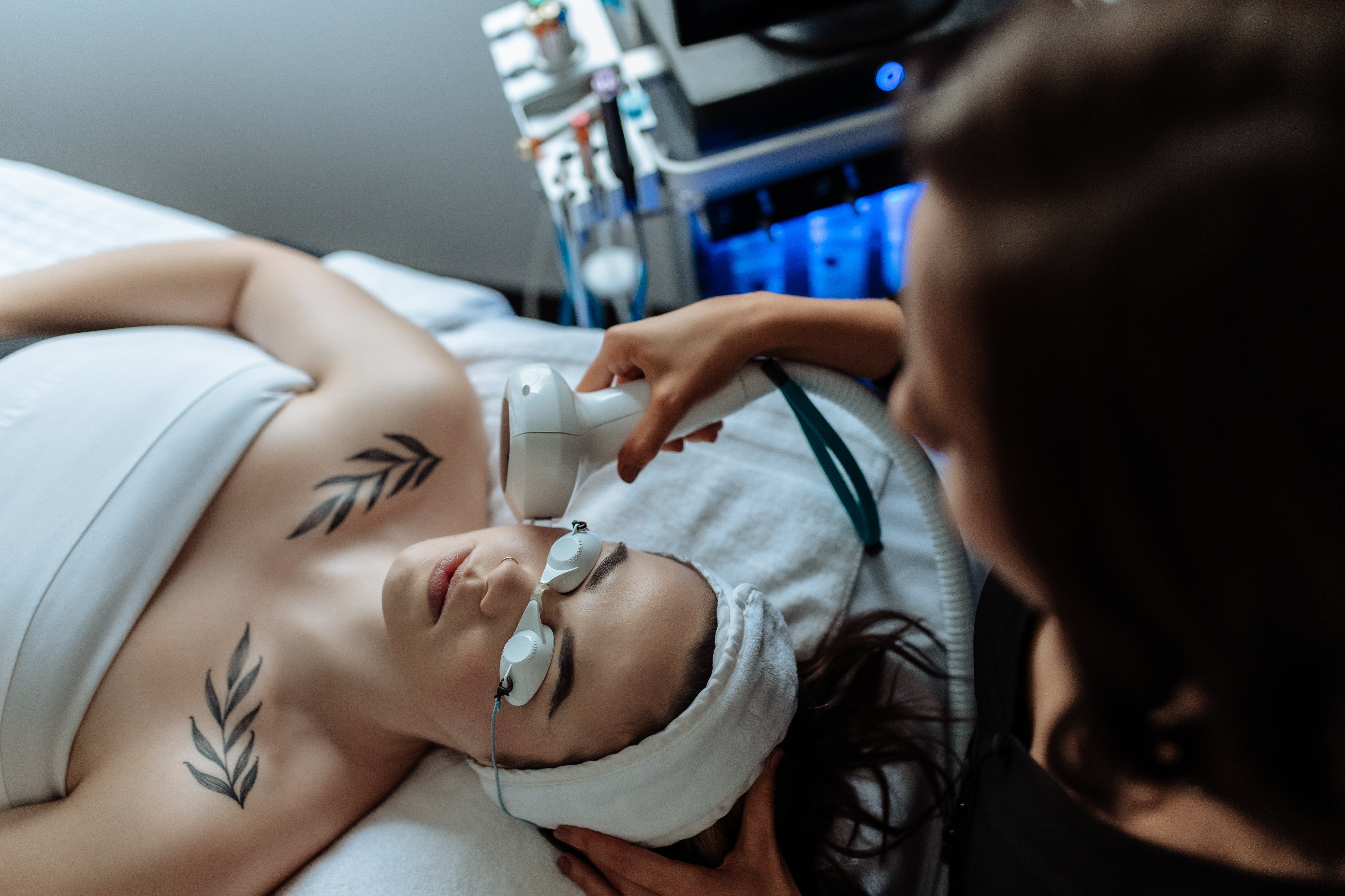 Flirt Cosmetics Studio client receives a laser facial in Cochrane